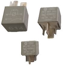 RELAY (4 PTS) BOMBA GAS AUDI A4 #614 (MEIST)(ORIGINAL)