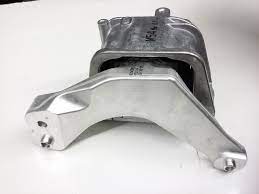 SOPORTE MOTOR (DER/COPIL)(2.5 LTRS) MK A6 BORA NB PASSAT (C/BRAZO) BOOMERANG