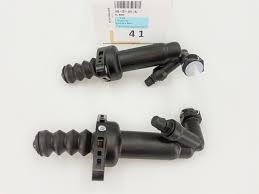 BOMBA CLUTCH (CAJA) MK A6 BORA PASSAT CC LEON CADDY (2.5LTR/2.0T/1.8TSI)
