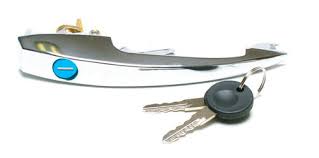 MANIJA (DEL) SEDAN (CROMO)(IZQ-DER)(C/LLAVES)